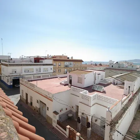 135 Livingtarifa Luna شقة